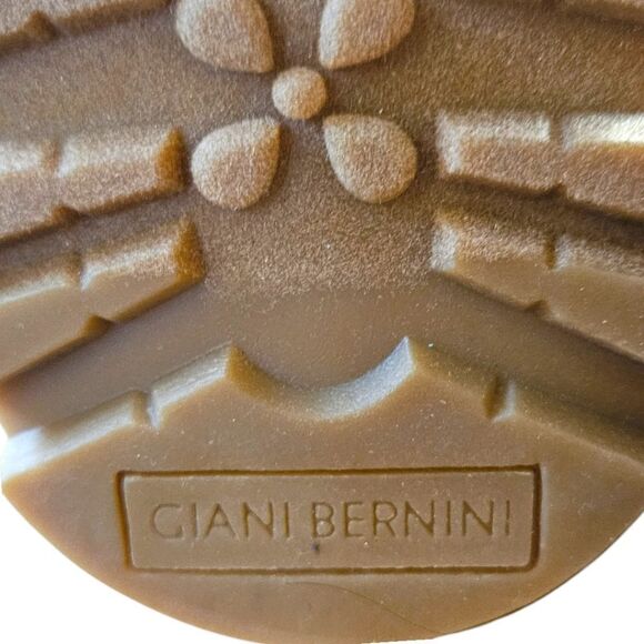 GIANI BERNINI MAXINE LUGGED SOLE ANKLE BOOTS SIZE 9M - Picture 10 of 16